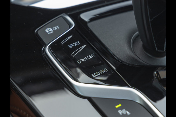 BMW X3 M40i xDrive - Individual Leder - Pano - Trekhaak - Harman Kardon - ACC