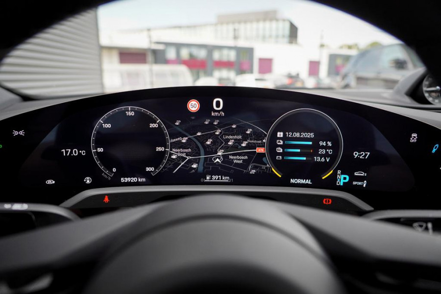 Porsche Taycan 4S Performance 84 kWh / 4Wiel Sturing / Warmtepomp / Sportstoelen