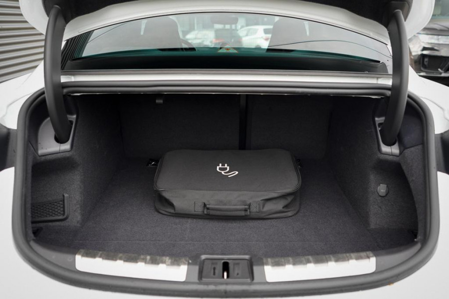 Porsche Taycan 4S Performance 84 kWh / 4Wiel Sturing / Warmtepomp / Sportstoelen