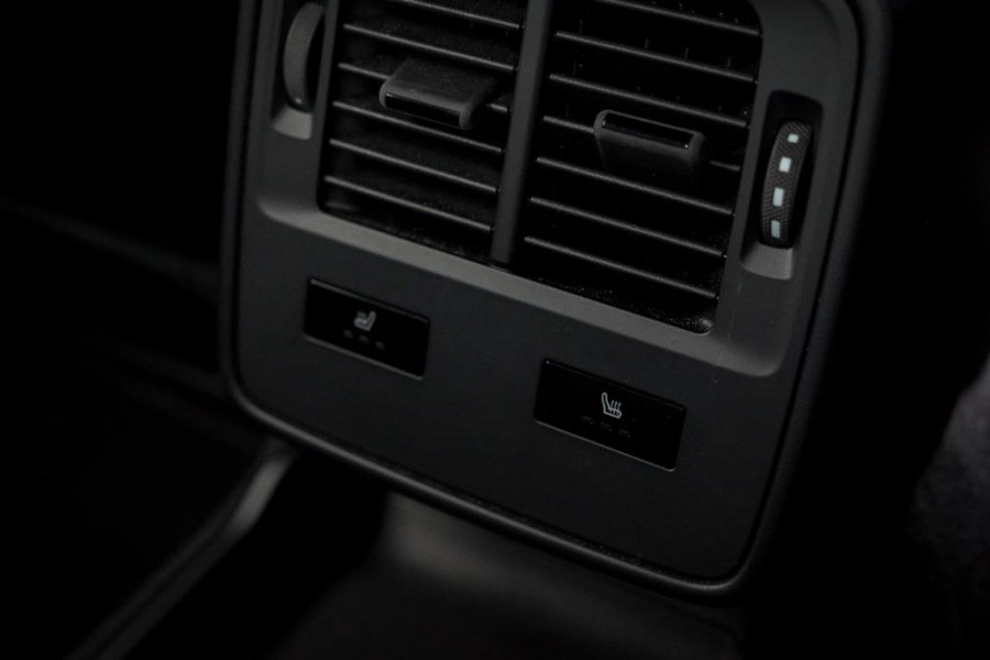 Porsche Taycan 4S Performance 84 kWh / 4Wiel Sturing / Warmtepomp / Sportstoelen