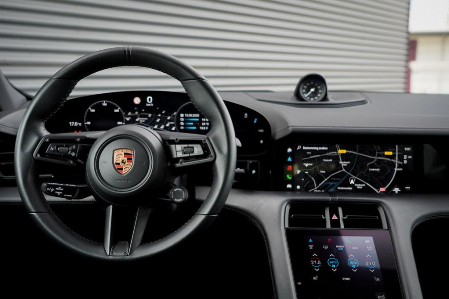 Porsche Taycan 4S Performance 84 kWh / 4Wiel Sturing / Warmtepomp / Sportstoelen