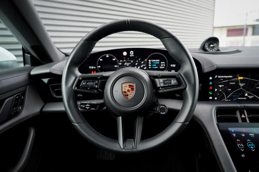 Porsche Taycan 4S Performance 84 kWh / 4Wiel Sturing / Warmtepomp / Sportstoelen