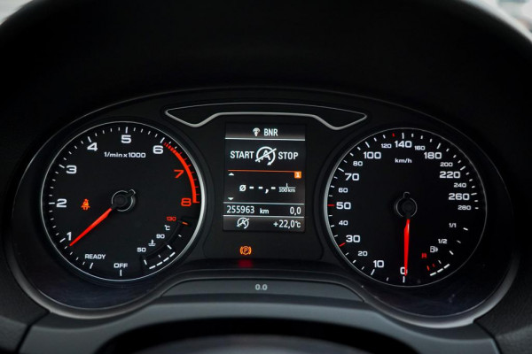 Audi A3 Cabriolet 1.4 TFSI CoD Pro Line / Trekhaak / Stuurwielverwarming / NL Auto