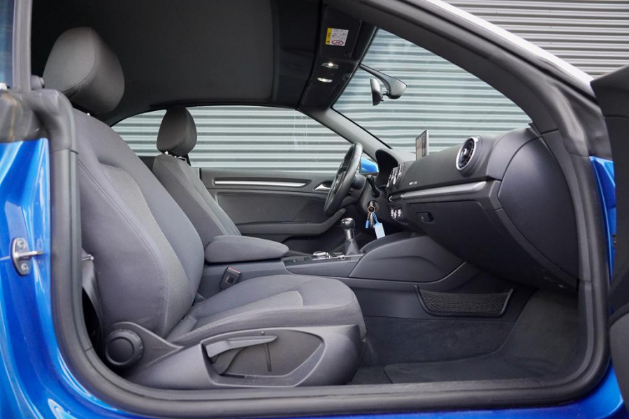 Audi A3 Cabriolet 1.4 TFSI CoD Pro Line / Trekhaak / Stuurwielverwarming / NL Auto