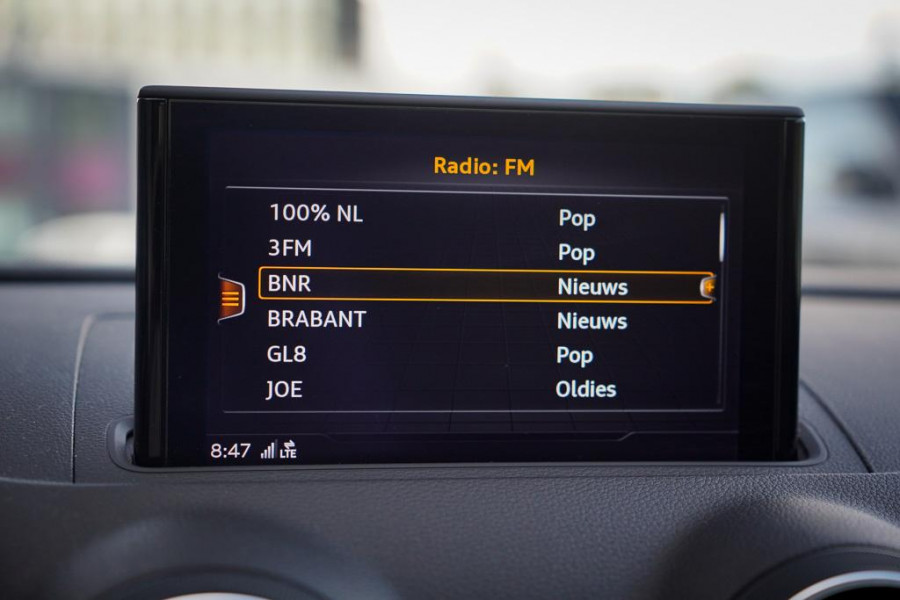 Audi A3 Cabriolet 1.4 TFSI CoD Pro Line / Trekhaak / Stuurwielverwarming / NL Auto
