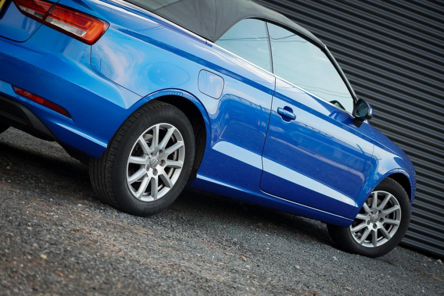 Audi A3 Cabriolet 1.4 TFSI CoD Pro Line / Trekhaak / Stuurwielverwarming / NL Auto