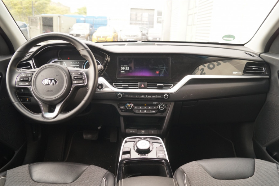 Kia e-Niro DynamicLine 64kWh 3-FASE-NAVI-ECC-CAM-DAB-PDC-