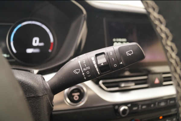 Kia e-Niro DynamicLine 64kWh 3-FASE-NAVI-ECC-CAM-DAB-PDC-