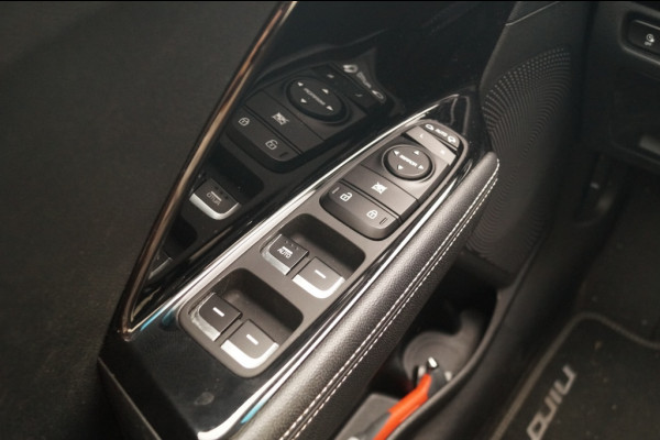 Kia e-Niro DynamicLine 64kWh 3-FASE-NAVI-ECC-CAM-DAB-PDC-