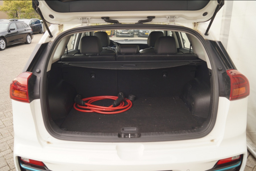 Kia e-Niro DynamicLine 64kWh 3-FASE-NAVI-ECC-CAM-DAB-PDC-