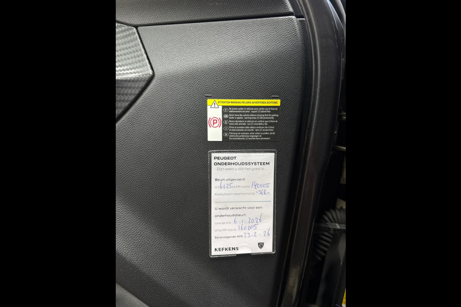 Peugeot 2008 1.2 PureTech Blue Lease Allure