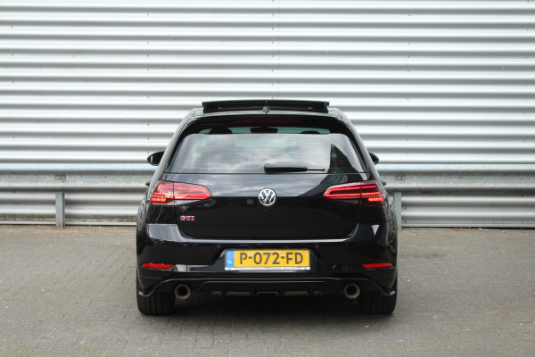 Volkswagen Golf 2.0 TSI 290pk GTI TCR DSG7 Panoramadak Clima Cruise Navi Camera Akrapovic Dig. Cockpit 18"LMV