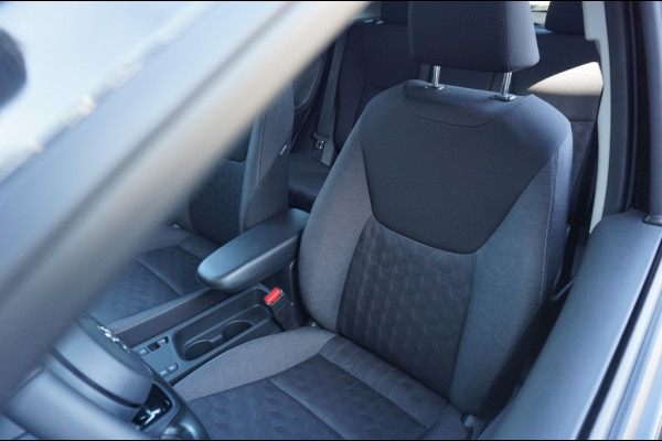 Toyota Yaris 115PK Hybr Dynamic AUTOMAAT NIEUW! | CAMERA | CARPLAY | ADAPTIVE