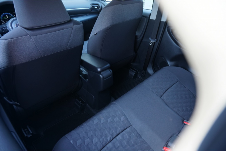 Toyota Yaris 115PK Hybr Dynamic AUTOMAAT NIEUW! | CAMERA | CARPLAY | ADAPTIVE