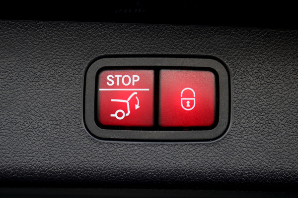 Mercedes-Benz E-Klasse Estate 300 e Luxury Line Aut9 | Distronic Pro | Keyless Go | Camera | Dodehoekassistent | High Perf. LED | Zitcomfortpakket |