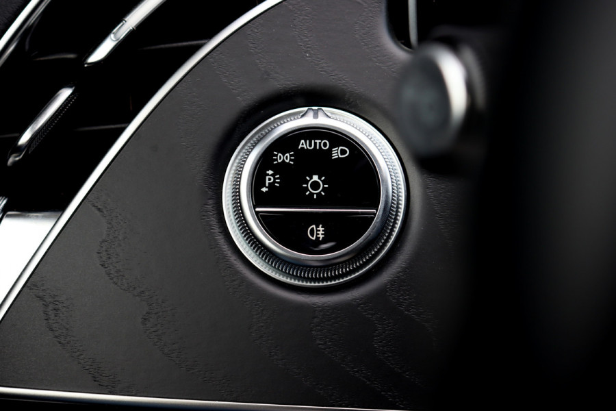 Mercedes-Benz E-Klasse Estate 300 e Luxury Line Aut9 | Distronic Pro | Keyless Go | Camera | Dodehoekassistent | High Perf. LED | Zitcomfortpakket |