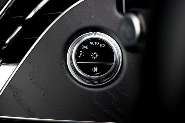 Mercedes-Benz E-Klasse Estate 300 e Luxury Line Aut9 | Distronic Pro | Keyless Go | Camera | Dodehoekassistent | High Perf. LED | Zitcomfortpakket |