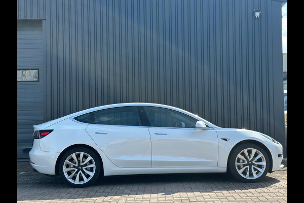 Tesla Model 3 Standard RWD Plus 60 kWh