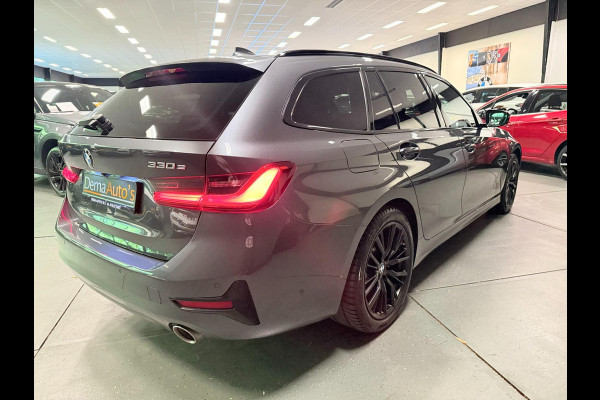 BMW 3 Serie Touring 330e xDrive BLACK-LINE SPORT NAVI/V-COCKPIT/DAB/CARPLAY/SFEERVERL/CAM/