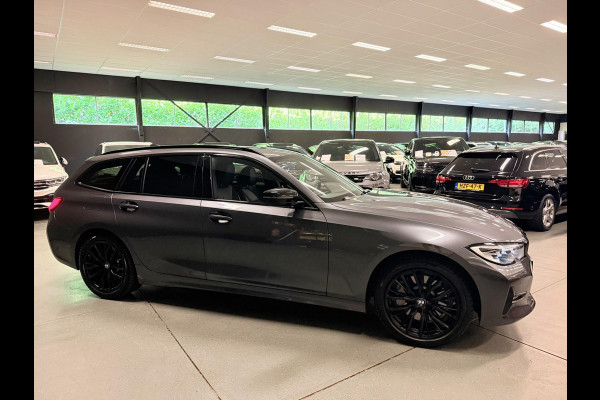 BMW 3 Serie Touring 330e xDrive BLACK-LINE SPORT NAVI/V-COCKPIT/DAB/CARPLAY/SFEERVERL/CAM/
