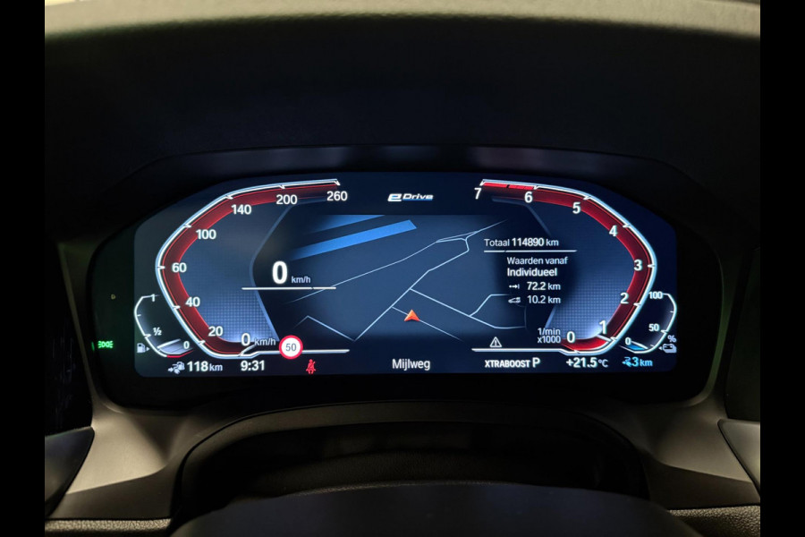 BMW 3 Serie Touring 330e xDrive BLACK-LINE SPORT NAVI/V-COCKPIT/DAB/CARPLAY/SFEERVERL/CAM/