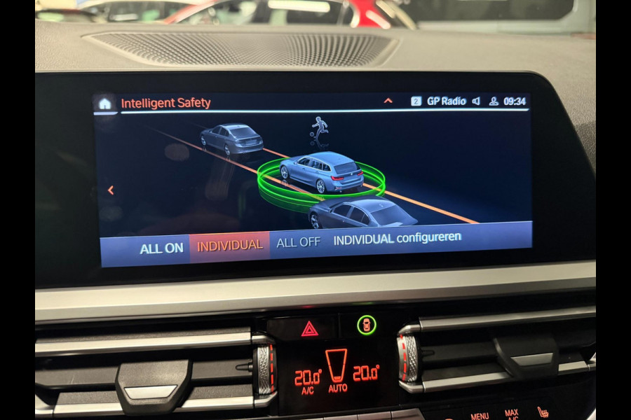 BMW 3 Serie Touring 330e xDrive BLACK-LINE SPORT NAVI/V-COCKPIT/DAB/CARPLAY/SFEERVERL/CAM/