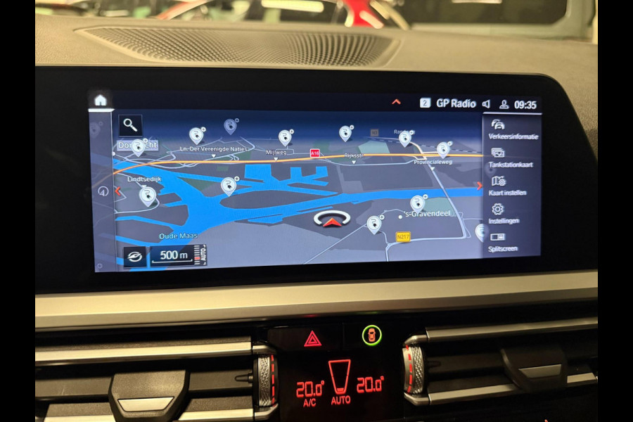 BMW 3 Serie Touring 330e xDrive BLACK-LINE SPORT NAVI/V-COCKPIT/DAB/CARPLAY/SFEERVERL/CAM/