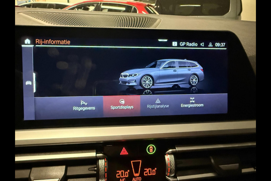 BMW 3 Serie Touring 330e xDrive BLACK-LINE SPORT NAVI/V-COCKPIT/DAB/CARPLAY/SFEERVERL/CAM/