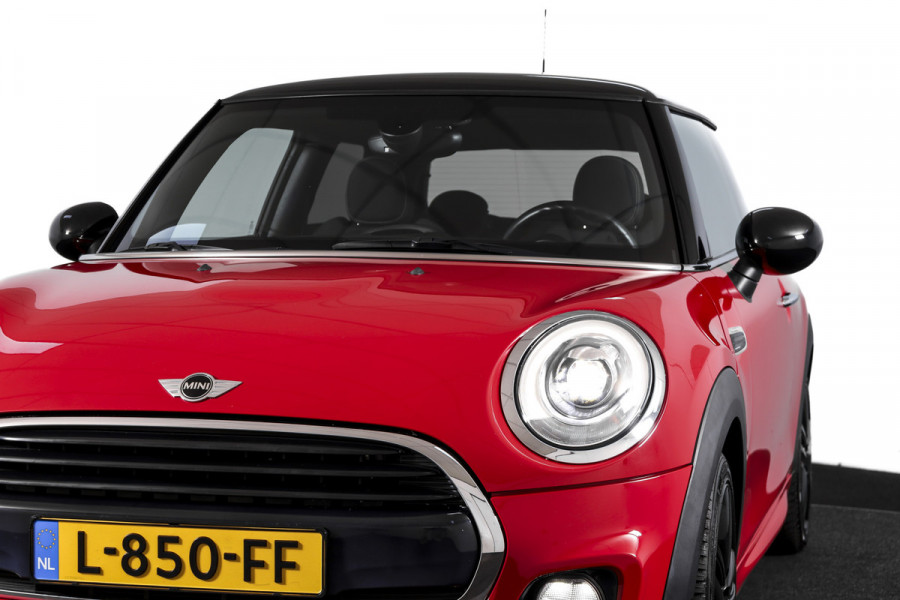 MINI Cooper 1.5 135 PK Chili - JCW Trim | Cruise | Stoel-+Voorruitverw. | PDC | NAV | ECC | LM 17" |