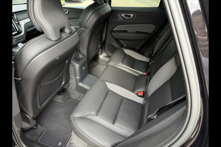 Volvo XC60 T8 (455pk) Recharge AWD Plus Black Edition ** Panodak ** HUD ** H&K ** 360 camera ** Trekhaak NP 80K **