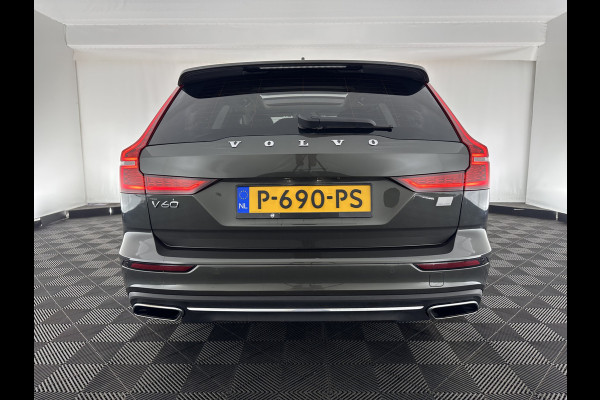 Volvo V60 2.0 T6 Plug-in hybrid AWD Plus Bright (INCL.BTW) *PANO | LUXURY-LEATHER | FULL-LED | DIGI-COCKPIT | NAVI-FULLMAP | HEATED-SPORTSEATS | KEYLESS | ECC | PDC | CRUISE | 18''ALU*
