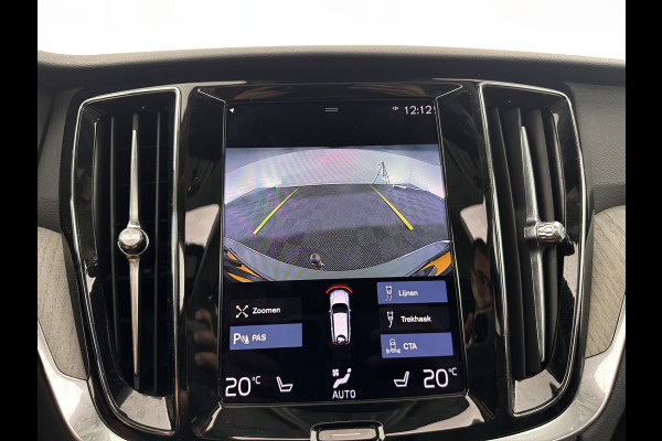 Volvo V60 2.0 T6 Plug-in hybrid AWD Plus Bright (INCL.BTW) *PANO | LUXURY-LEATHER | FULL-LED | DIGI-COCKPIT | NAVI-FULLMAP | HEATED-SPORTSEATS | KEYLESS | ECC | PDC | CRUISE | 18''ALU*