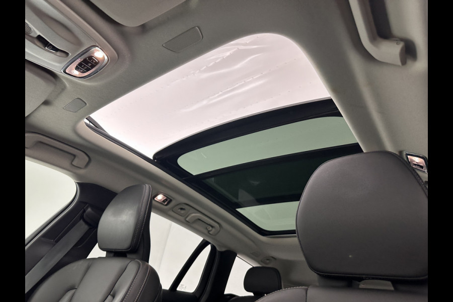 Volvo V60 2.0 T6 Plug-in hybrid AWD Plus Bright (INCL.BTW) *PANO | LUXURY-LEATHER | FULL-LED | DIGI-COCKPIT | NAVI-FULLMAP | HEATED-SPORTSEATS | KEYLESS | ECC | PDC | CRUISE | 18''ALU*