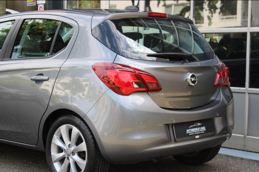 Opel Corsa 1.4 Favourite Airco Navi PDC Apple Carplay Nap