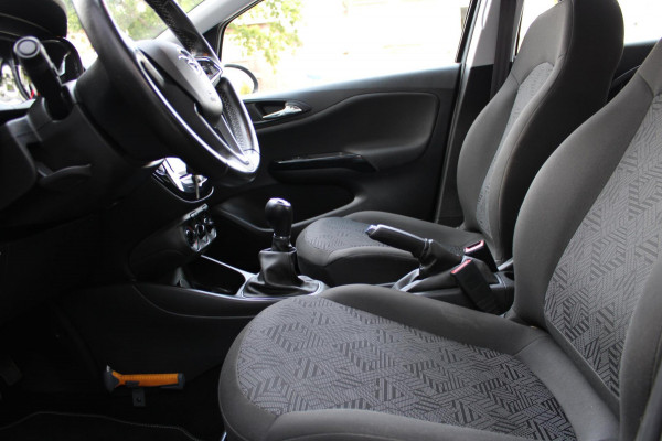 Opel Corsa 1.4 Favourite Airco Navi PDC Apple Carplay Nap