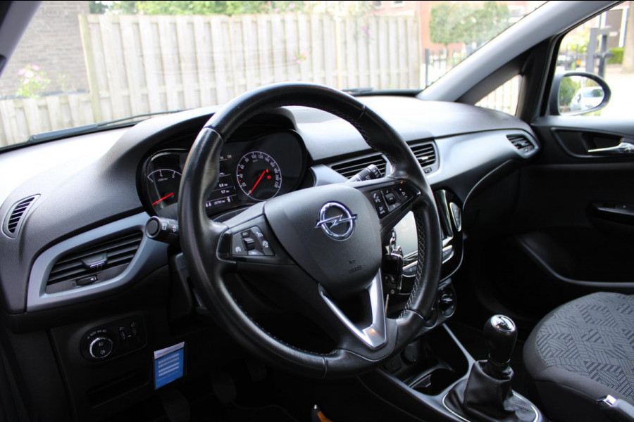 Opel Corsa 1.4 Favourite Airco Navi PDC Apple Carplay Nap