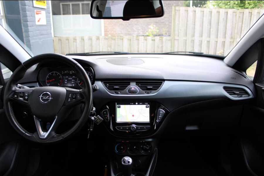 Opel Corsa 1.4 Favourite Airco Navi PDC Apple Carplay Nap