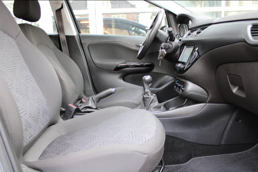 Opel Corsa 1.4 Favourite Airco Navi PDC Apple Carplay Nap