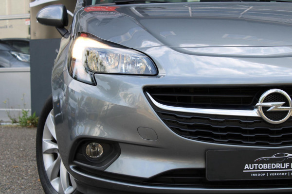 Opel Corsa 1.4 Favourite Airco Navi PDC Apple Carplay Nap