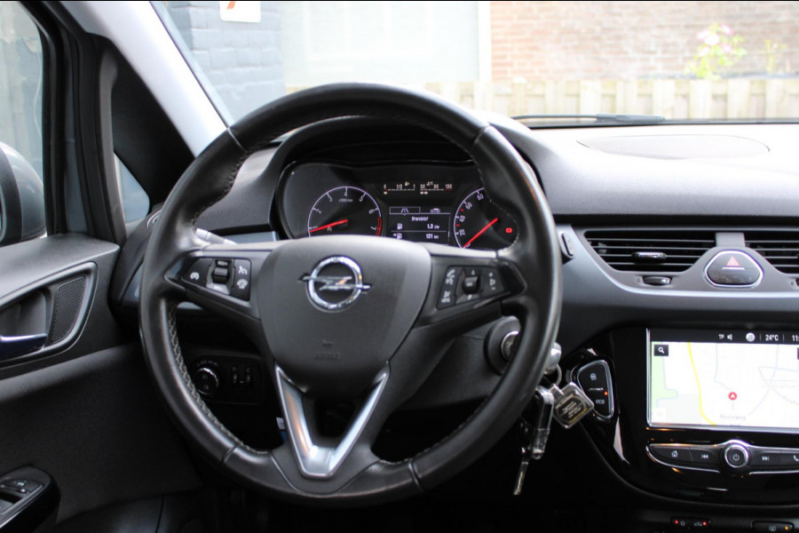 Opel Corsa 1.4 Favourite Airco Navi PDC Apple Carplay Nap