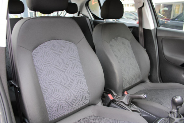 Opel Corsa 1.4 Favourite Airco Navi PDC Apple Carplay Nap