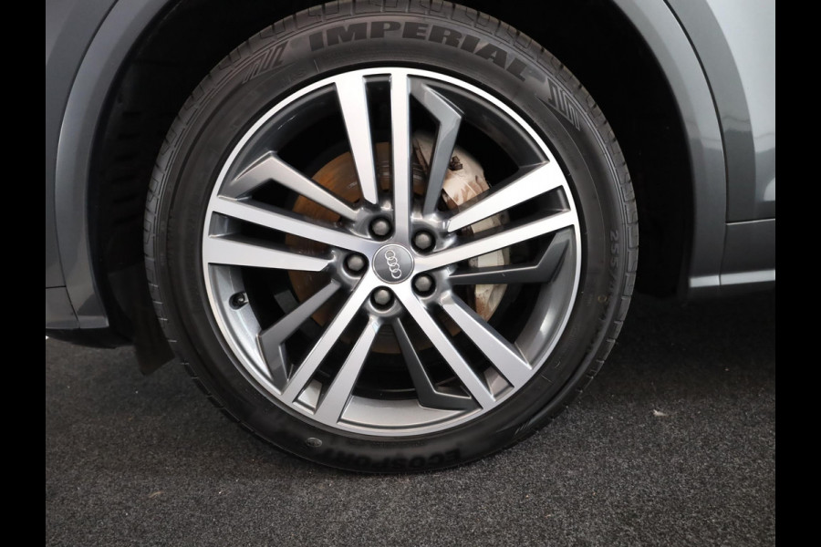 Audi Q5 55 TFSI e quattro Competition 367pk Plug in Hubrid | Luchtvering | Trekhaak | Lichtmetalen velgen