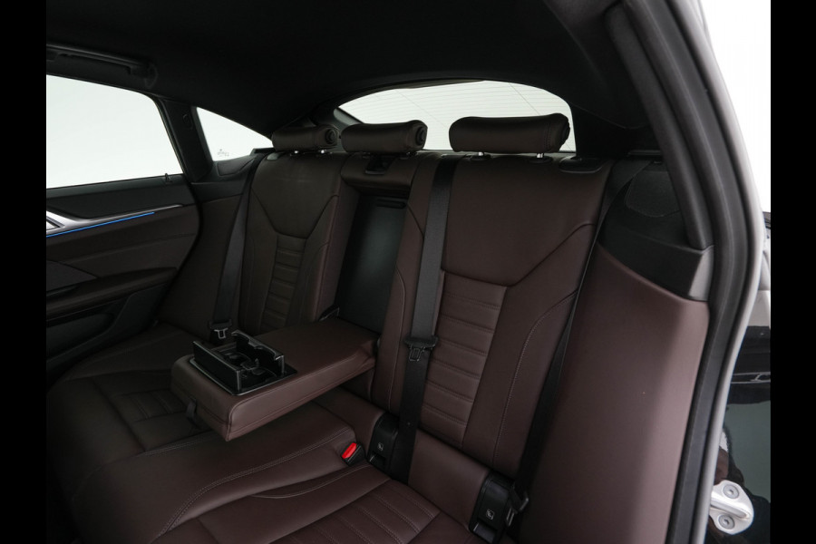 BMW i4 M50 High Executive 84 kWh M-Sportpack [ 3-Fase ] (INCL.BTW) Aut. *HEAD-UP | LUXURY-LEATHER | LASER-LIGHT | ADAPTIVE-CRUISE | HARMAN/KARDON | TOP-VIEW | SPORTSEATS | BLIND-SPOT | WIDE-SCREEN | KEYLESS | DAB+ | NAVI-FULLMAP | 19''ALU | TOWBAR