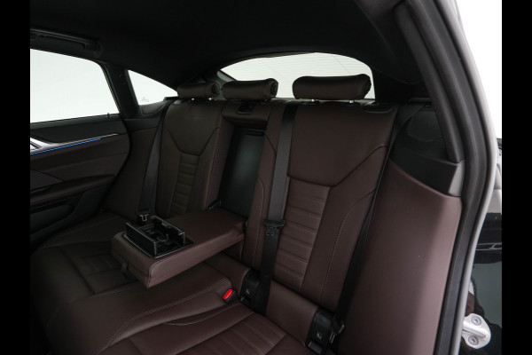 BMW i4 M50 High Executive 84 kWh M-Sportpack [ 3-Fase ] (INCL.BTW) Aut. *HEAD-UP | LUXURY-LEATHER | LASER-LIGHT | ADAPTIVE-CRUISE | HARMAN/KARDON | TOP-VIEW | SPORTSEATS | BLIND-SPOT | WIDE-SCREEN | KEYLESS | DAB+ | NAVI-FULLMAP | 19''ALU | TOWBAR