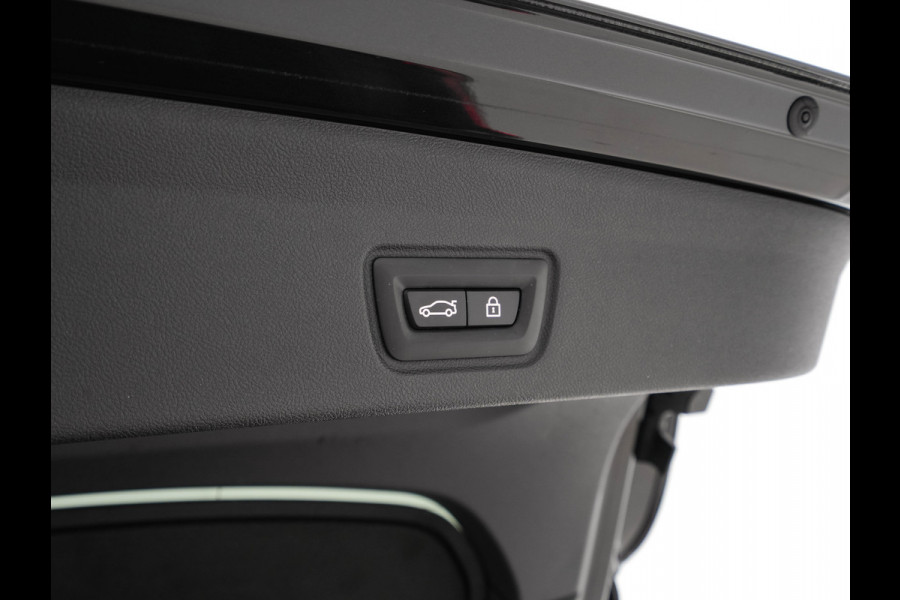 BMW i4 M50 High Executive 84 kWh M-Sportpack [ 3-Fase ] (INCL.BTW) Aut. *HEAD-UP | LUXURY-LEATHER | LASER-LIGHT | ADAPTIVE-CRUISE | HARMAN/KARDON | TOP-VIEW | SPORTSEATS | BLIND-SPOT | WIDE-SCREEN | KEYLESS | DAB+ | NAVI-FULLMAP | 19''ALU | TOWBAR