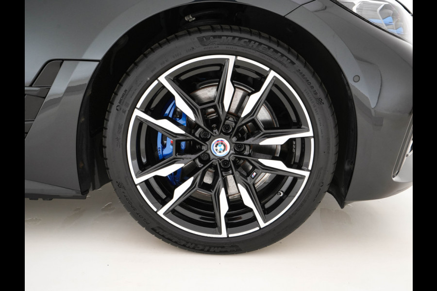 BMW i4 M50 High Executive 84 kWh M-Sportpack [ 3-Fase ] (INCL.BTW) Aut. *HEAD-UP | LUXURY-LEATHER | LASER-LIGHT | ADAPTIVE-CRUISE | HARMAN/KARDON | TOP-VIEW | SPORTSEATS | BLIND-SPOT | WIDE-SCREEN | KEYLESS | DAB+ | NAVI-FULLMAP | 19''ALU | TOWBAR