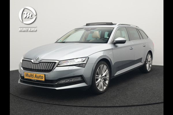 Škoda Superb Combi TSI iV Lauren & Klement Plug In Hybrid 218pk Dealer O.H PHEV | Trekhaak Af Fabriek | Panodak | Camera | Crystal LED | Canton Audio | Lederen Sportstoelen Memory & Ventilatie | Cruise Control | Apple Carplay | Navigatie | Keyless | DAB |