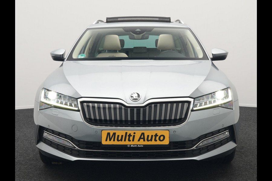 Škoda Superb Combi TSI iV Lauren & Klement Plug In Hybrid 218pk Dealer O.H PHEV | Trekhaak Af Fabriek | Panodak | Camera | Crystal LED | Canton Audio | Lederen Sportstoelen Memory & Ventilatie | Cruise Control | Apple Carplay | Navigatie | Keyless | DAB |