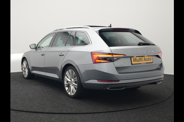 Škoda Superb Combi TSI iV Lauren & Klement Plug In Hybrid 218pk Dealer O.H PHEV | Trekhaak Af Fabriek | Panodak | Camera | Crystal LED | Canton Audio | Lederen Sportstoelen Memory & Ventilatie | Cruise Control | Apple Carplay | Navigatie | Keyless | DAB |