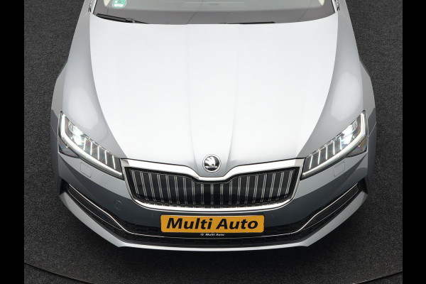 Škoda Superb Combi TSI iV Lauren & Klement Plug In Hybrid 218pk Dealer O.H PHEV | Trekhaak Af Fabriek | Panodak | Camera | Crystal LED | Canton Audio | Lederen Sportstoelen Memory & Ventilatie | Cruise Control | Apple Carplay | Navigatie | Keyless | DAB |